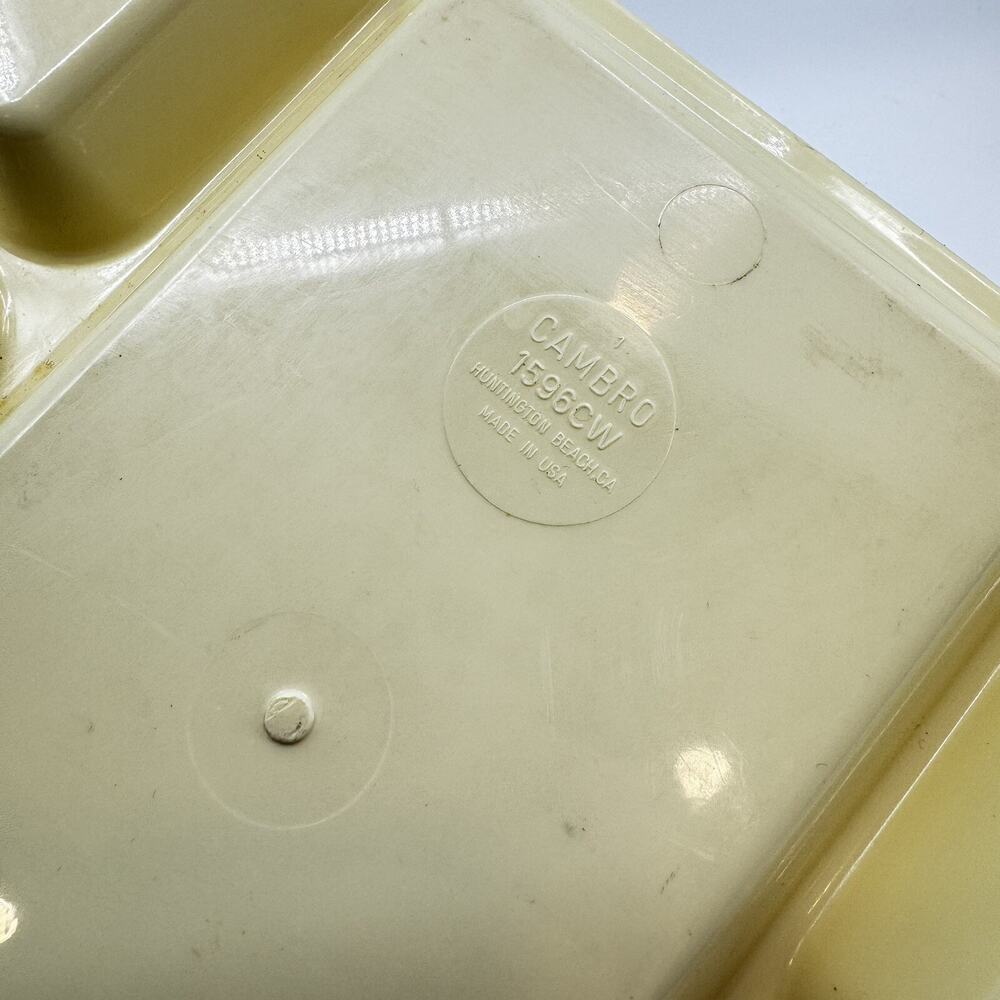 Cambro Plastic Yellow Food Trays 1596PW 6 Compartment Pair Camp Picnic Cafeteria - Picture 4 of 7